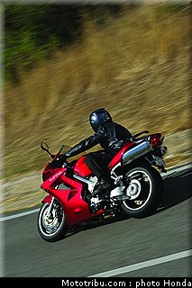 honda_800_vfr_2006_024.jpg