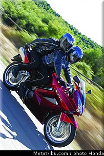 honda_800_vfr_2006_030.jpg