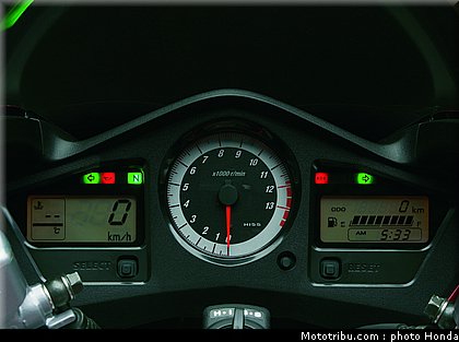 honda_800_vfr_2006_070.jpg