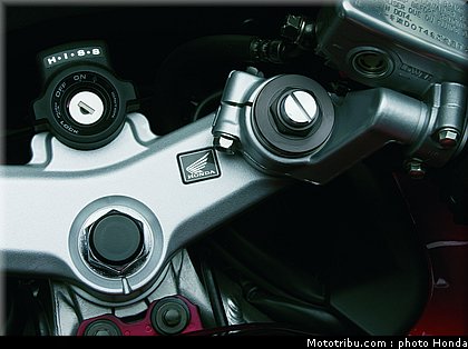 honda_800_vfr_2006_072.jpg