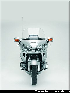 honda_goldwing_2006_032.jpg