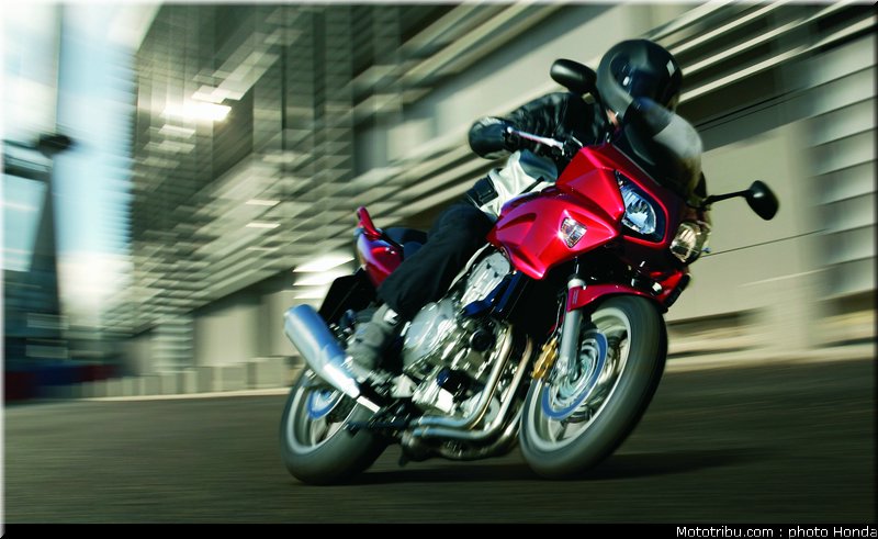 honda_1000_cbf_2007_003