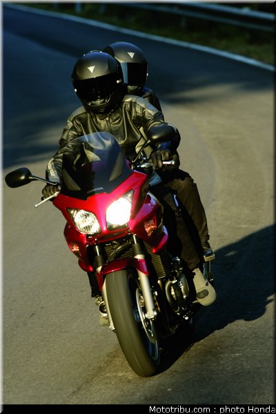 honda_1000_cbf_2007_007