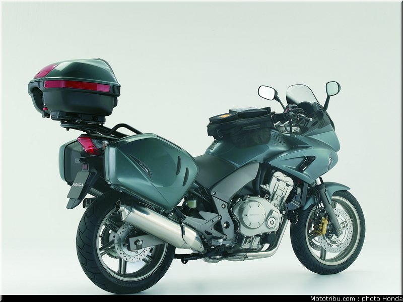 honda_1000_cbf_2007_021