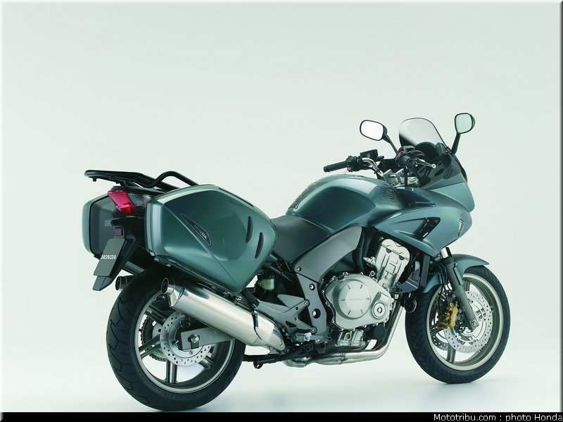 honda_1000_cbf_2007_023