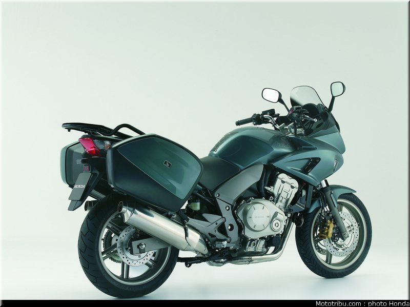 honda_1000_cbf_2007_024