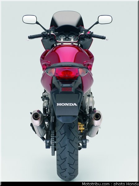 honda_1000_cbf_2007_037