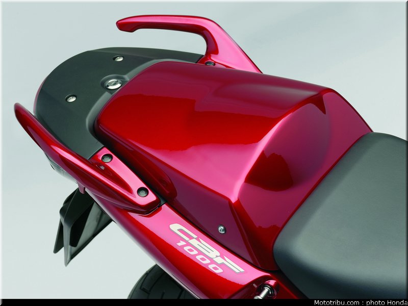 honda_1000_cbf_2007_039