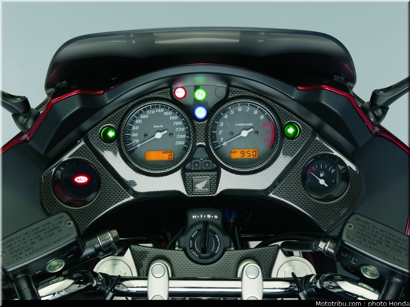 honda_1000_cbf_2007_041