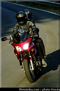 honda_1000_cbf_2007_007.jpg