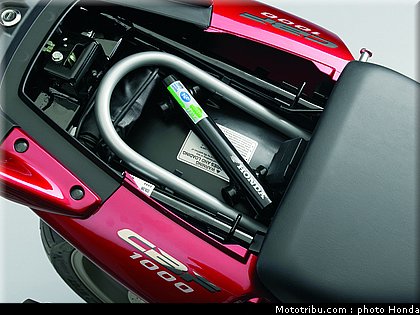 honda_1000_cbf_2007_051.jpg