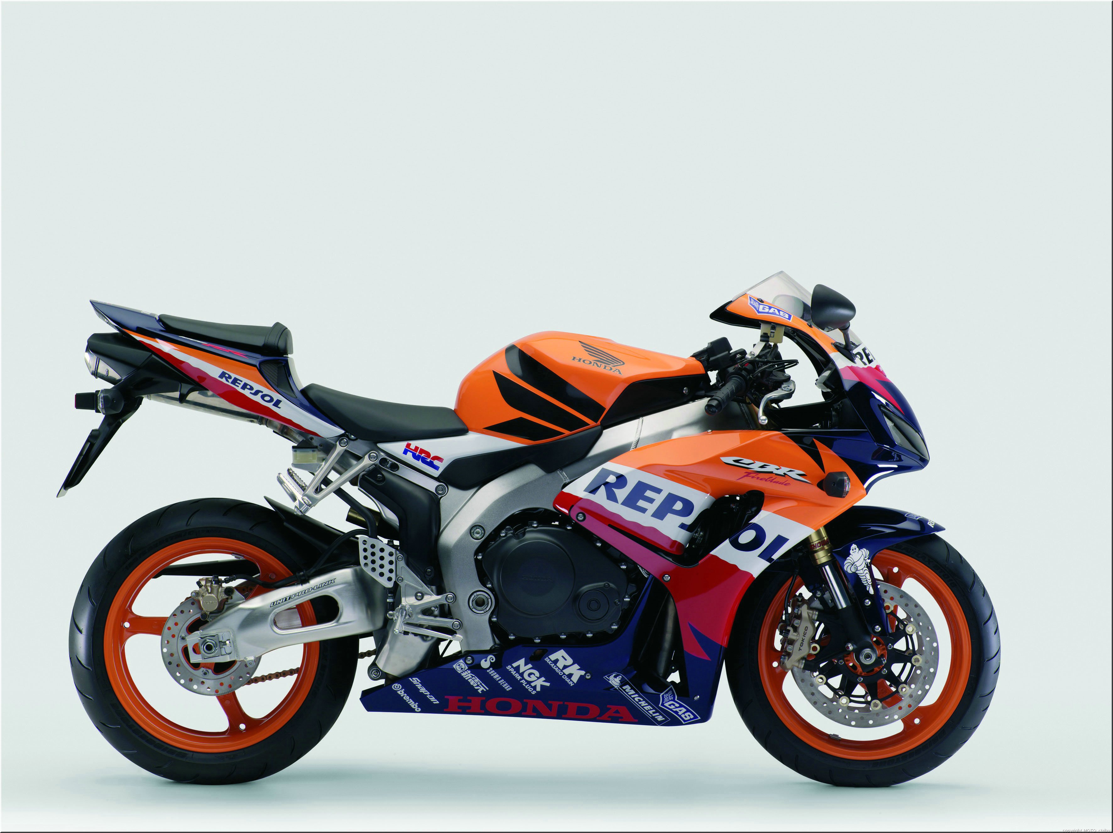 MOTO 