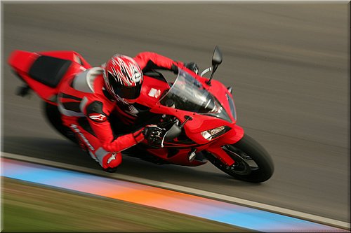 honda-1000cbr-2007-004.jpg