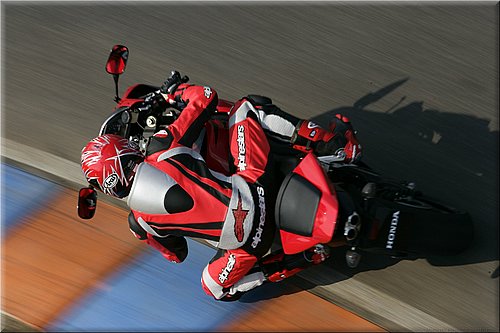 honda-1000cbr-2007-011.jpg