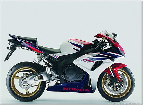 honda-1000cbr-2007-019.jpg