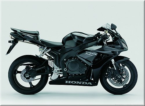 honda-1000cbr-2007-020.jpg
