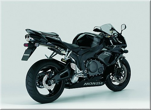 honda-1000cbr-2007-027.jpg