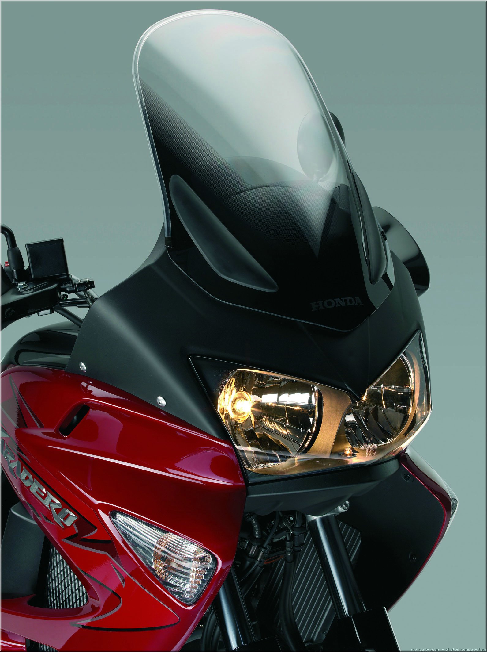 MOTO 