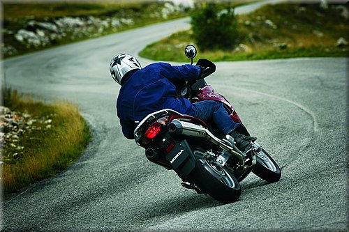 honda-1000-varadero-2007-020.jpg