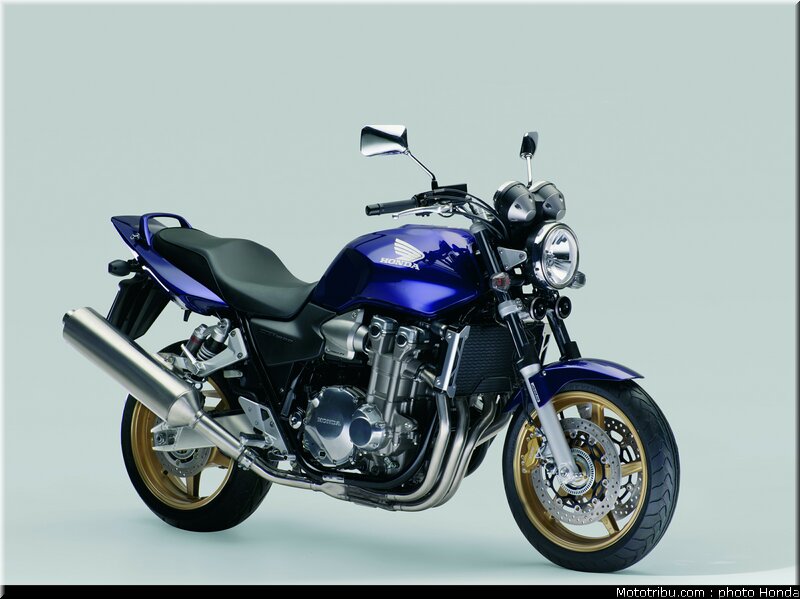 honda_cb1300_2007_004