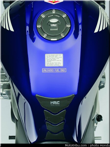 honda_cb1300_2007_008