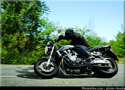 honda_cb1300_2007_001.jpg
