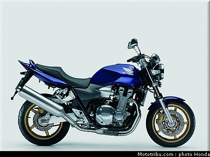 honda_cb1300_2007_003.jpg