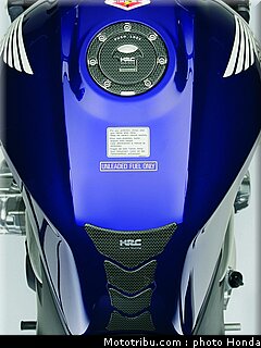 honda_cb1300_2007_008.jpg