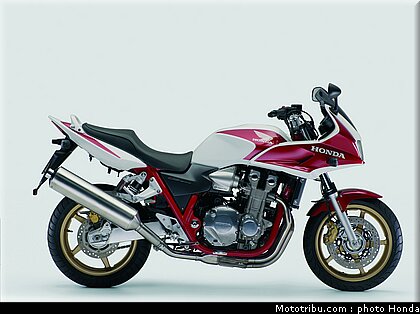 honda_cb1300s_2007_004.jpg