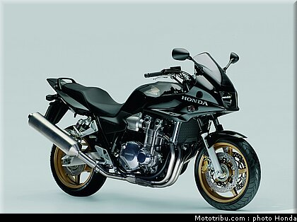 honda_cb1300s_2007_005.jpg