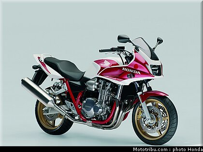 honda_cb1300s_2007_007.jpg