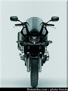 honda_cb1300s_2007_009.jpg
