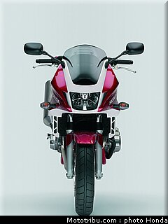 honda_cb1300s_2007_010.jpg