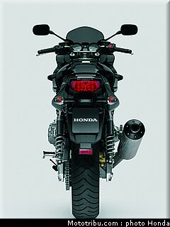 honda_cb1300s_2007_011.jpg