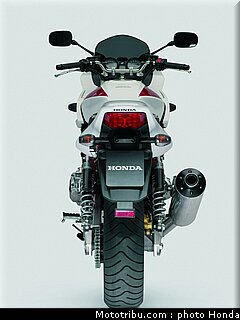 honda_cb1300s_2007_012.jpg