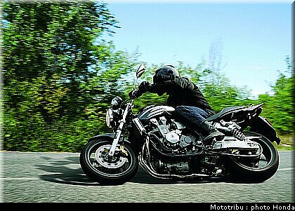 honda_cb1300_2007_001.jpg