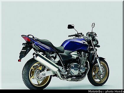 honda_cb1300_2007_005.jpg