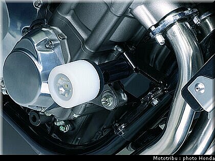 honda_cb1300_2007_007.jpg