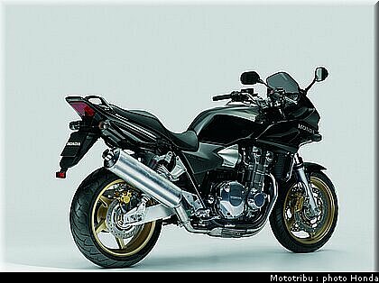 honda_cb1300_2007_014.jpg