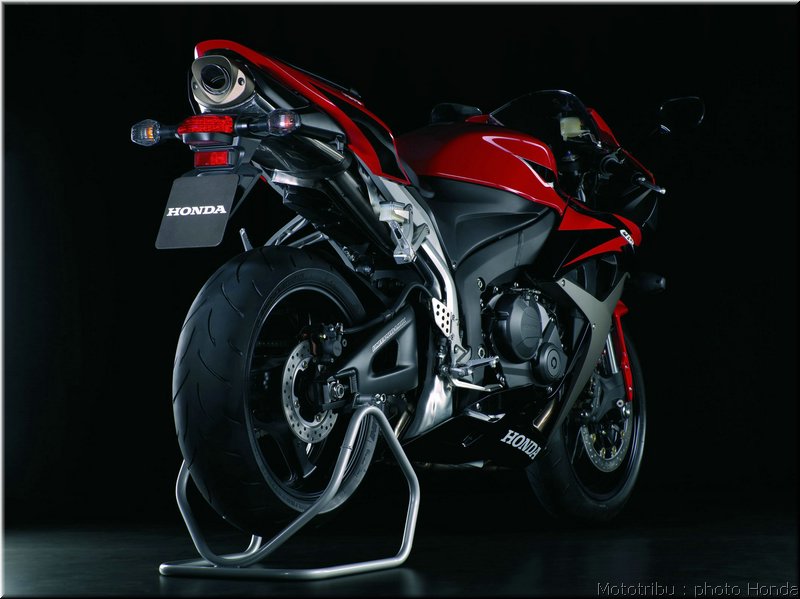 MOTO 