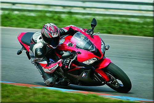 honda-600cbr-2007-012.jpg