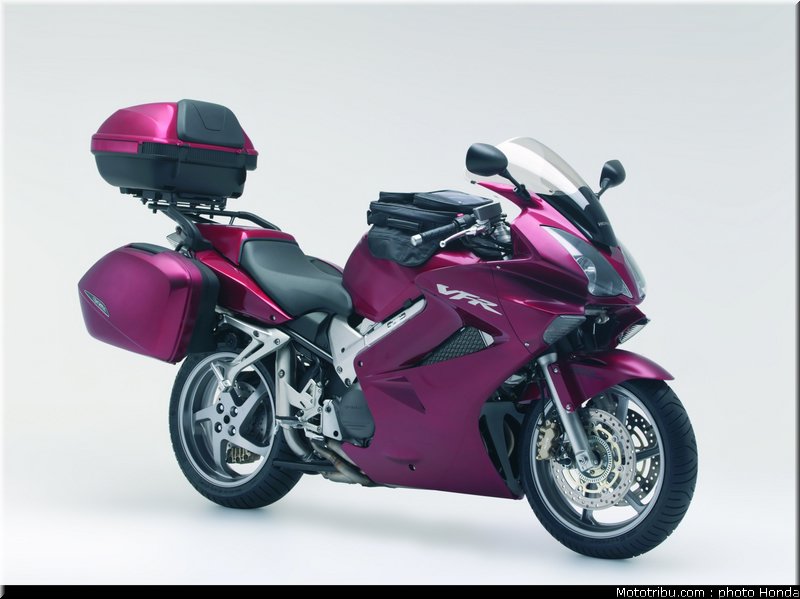 honda_800_vfr_2007_012