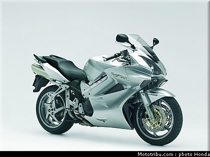 honda_800_vfr_2007_006.jpg