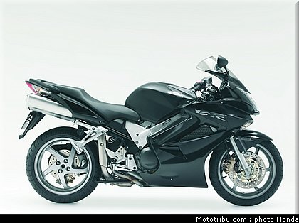 honda_800_vfr_2007_007.jpg