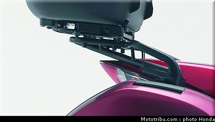 honda_800_vfr_2007_015.jpg