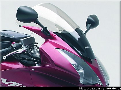 honda_800_vfr_2007_023.jpg