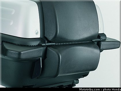 honda_800_vfr_2007_028.jpg