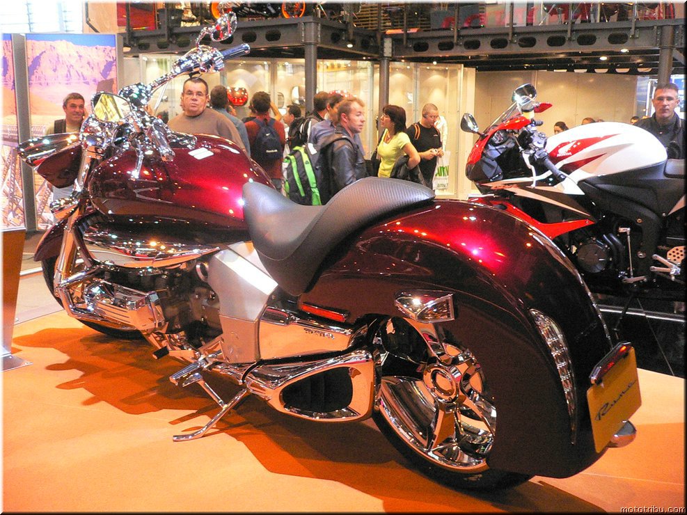 MOTO 