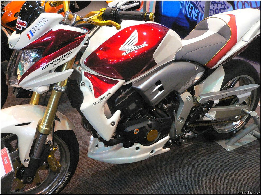 MOTO 
