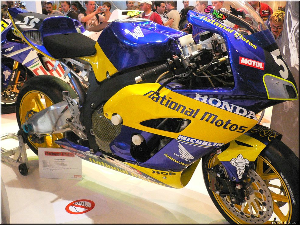 MOTO 